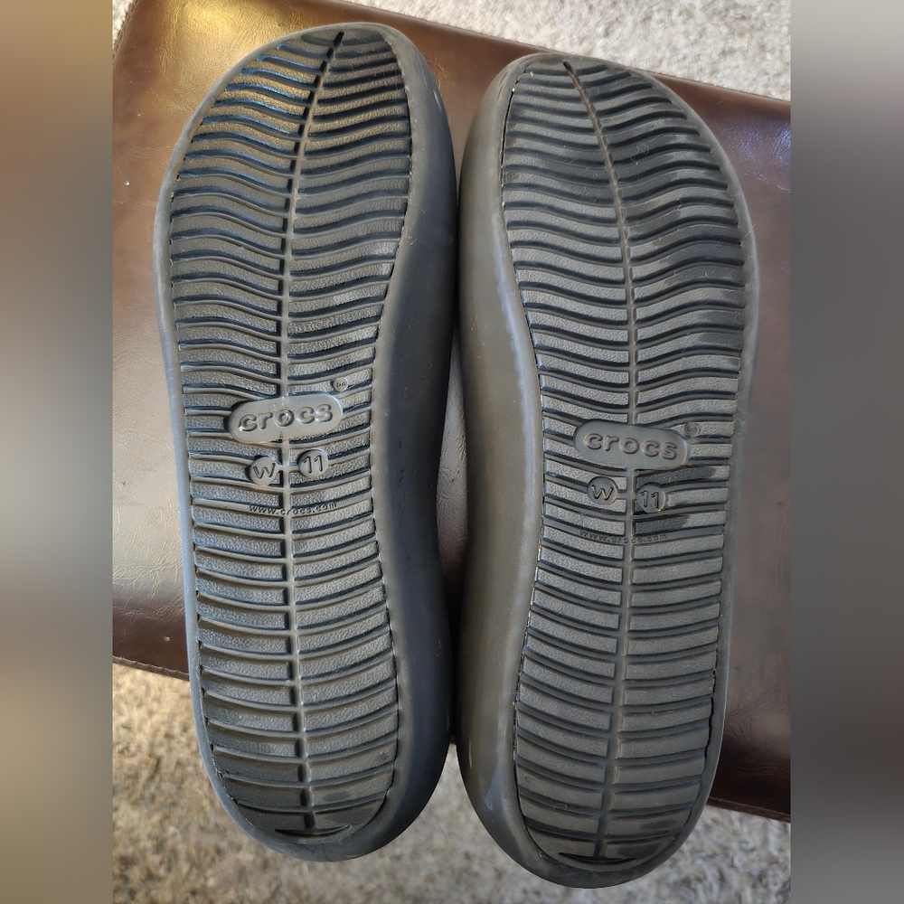 Crocs Black Ballet Flats, size 11 - Picture 2 of 4